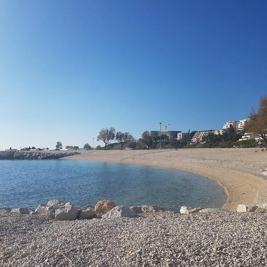 Adela Apartments 3 Morska Vila Сплит