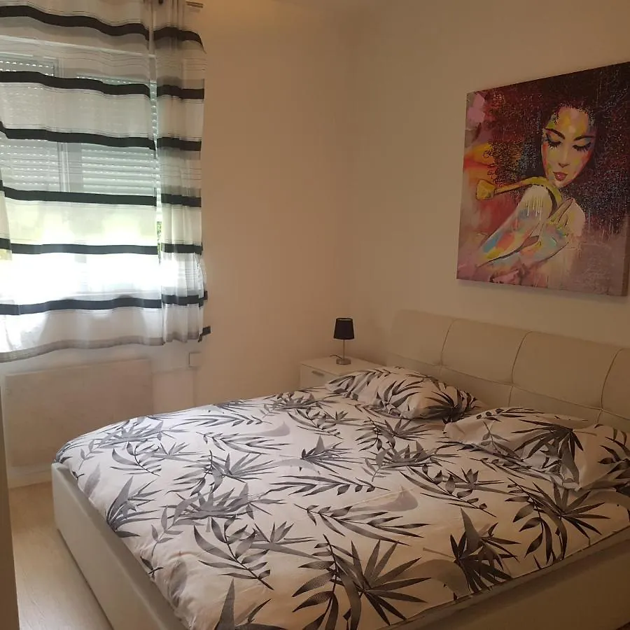 Adela Apartments 3 Morska Vila Сплит