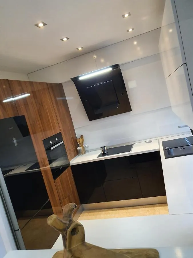 Adela Apartments 3 Morska Vila Сплит